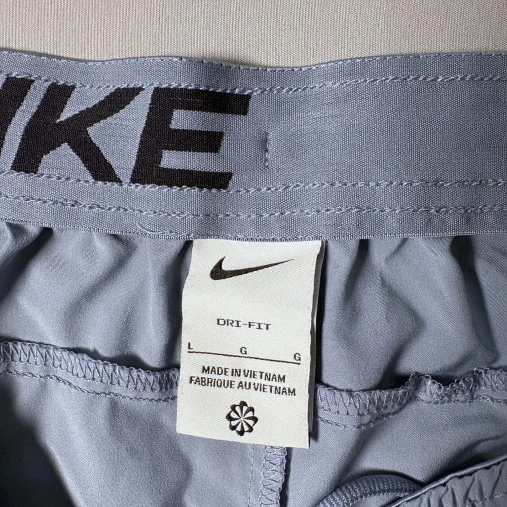Nike Dri-FIT Mens Training Shorts Light Blue Gray Athletic Gym Running Large